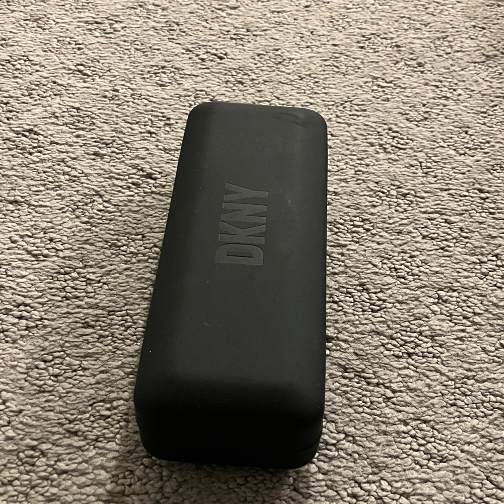 LIKE NEW DKNY Sleek Black Glasses Case